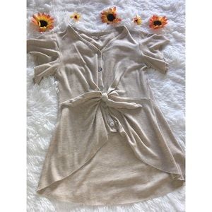 SIZE S, FRONT KNOT BLOUSE